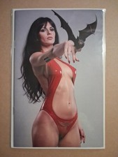 Keys Comics #3 Vampirella Cosplay VIRGIN NICE Variant Ltd 100 NM  picture