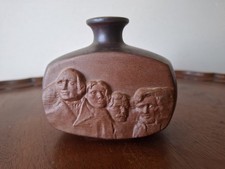 Vtg Design West Mount Rushmore Pottery Vase Flask 1976 Bicentennial Stoneware picture