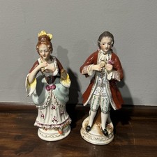 Vintage Colonial Man with Flowers Porcelain Figurine 10