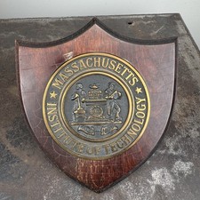 Vtg MIT Plaque w/ Seal - MASSACHUSETTS INSTITUTE OF TECHNOLOGY- 7.5