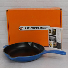 Le Creuset Classic Cast Iron 9 Inch Skillet, Marseille * NEW * picture