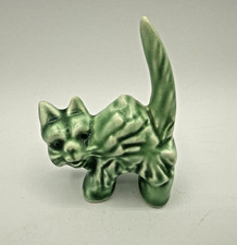 Vintage Sylvac SCAREDY CAT Pottery Miniature Figurine Green FLAW READ DESCRIPTIO picture