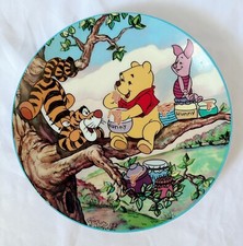 Disney Sweet As Honey Friendship Series Winnie Pooh Decorative Wall Art Plate picture
