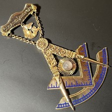 Vintage 10K Gold Masonic Past Master Jewel  23.8g picture