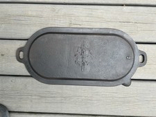 Vintage Gate-Marked #7 Cast Iron Griddle With Spout picture