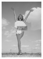 MISS ATOMIC BOMB OF SIN CITY NUCLEAR ERA FASHION LADY MODEL 5X7 PHOTO picture