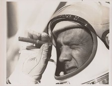 Gemini 12 | RARE NASA Buzz Edwin Aldrin Radiation Dosimeter Original Photo picture