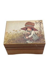 Vtg Holly Hobby Wooden Music Box Sankyo 6