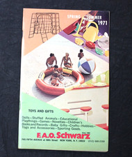 VINTAGE 1971 SPRING / SUMMER F.A.O. SCHWARTZ TOYS & GIFTS CATALOG, NEW YORK picture