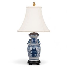 CHINESE ORIENTAL PORCELAIN BLUE & WHITE DOUBLE HAPPINESS LAMP  26