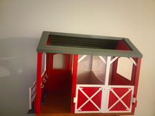Breyer Plastic Model Horse Barn/Stable Building Red & White with Gray Roof picture