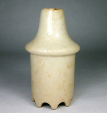 ✨ Magnifique Vintage French White Ironstone Pie Funnel – A Sublime Treasure ✨ picture