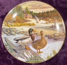 Vintage 1986 Knowles fine China decroative plate 