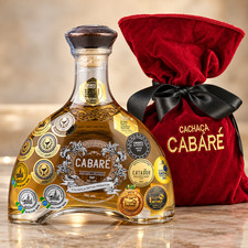 Cabaré Extra Premium 15-Year-Old Cachaça, 700ml Bottle – Award-winning Drink picture