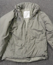 US Army USGI ECWCS Level 7 Extreme Cold Weather GEN III Jacket MEDIUM REGULAR picture