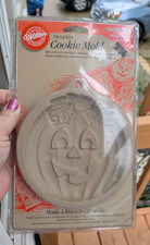 Vintage (1997) NEW Wilton Clay Pumpkin Cookie Mold picture