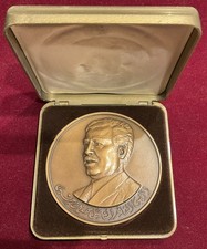 Iraq Large Medal 17th of July Revolution 1980 Saddam Hussein with Original Case  picture
