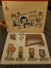 Hallmark Peanuts Gallery Nativity Collection 7 Hand Crafted Figurines  picture
