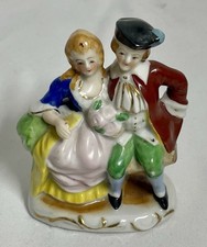 Vintage Porcelain Colonial Couple Figurine Made Handpainted Occupied Japan  4 in picture