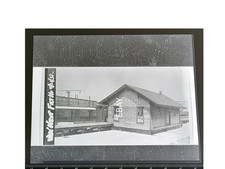 4/21/32 New Haven Railroad Van Nest, NY Station Depot Copy Negative picture