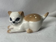 SZ5 - Szeiler Playful Cat - Tan and White picture