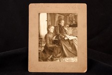 1910s Mounted Albumen Photo 5½x6½'' - 2 Ladies and a Ghost or Spirit Image V25 picture
