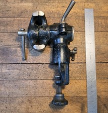 Gorgeous Vintage Jewelers Gunsmith VISE Dual ROTATING Jaws Bench Mount 2½