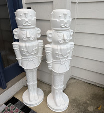 STEP2 NUTCRACKER PRINCE PAINTABLE DIY HOLIDAY STATUE, 4-FOOT TALL, 2 PACK, WHITE picture