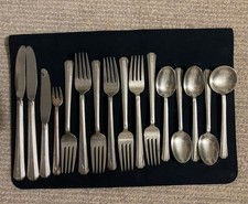 The Shamrock Hilton Hotel Houston International Silver Co  Flatware 16 Pieces picture