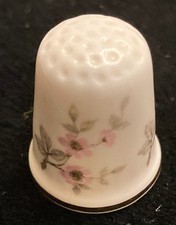 VINTAGE Countess Fine Bone China PINK DOGWOOD floral ENGLAND THIMBLE sewing old picture