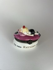 Eloise Limoges Box Featuring Skipperdee Dee picture
