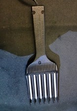 Vtg. 1970s' Electric Afro Hot Pick. To Detangle Hair. USED & CLEANED. 120VAC.  picture