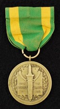 Numbered Spanish War Service Medal with Original Ribbon & Wrap Broach picture