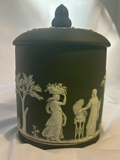 Wedgwood Dark Green Jasperware Covered Jar Oak Acorn Lid England 8