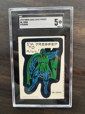 1975 TOPPS MARVEL COMIC BOOK HEROES STICKER CARD - DR. DOOM SGC 5 ROOKIE CARD picture