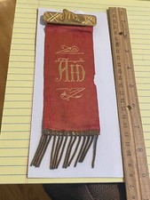 UNIQUE VINTAGE FIREMENS ASSOCIATION FIREFIGTHER AID BADGE RIBBON PINBACK LOOK picture