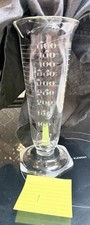 ETCHED GLASS FOOTED 16oz 500cc graduated BEAKER APOTHECARY Pharmacy glass picture