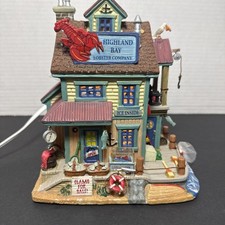 Lemax Carole Town Collection Highland Bay Lobster Company Rare 2007 W/ Light picture