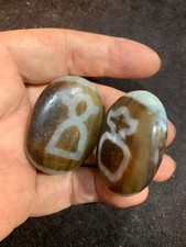 2Pcs Lovely Tibetan Natural Agate Dzi *Wealth God* Oval Flat 2Holes Beads picture