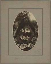 Tahitian Crowned Vahiné Woman Ei Taomi Pare Vintage Print.  silver print picture