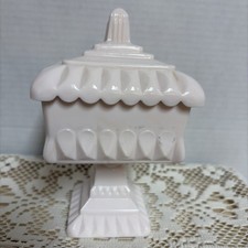 Vtg Westmoreland Pink Milk Glass Footed Pedestal Wedding Box Candy & Lid picture