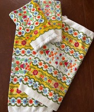 Vintage 4 pc. Set Flower Power 70's Bath Towels Hand Towels St. Mary's Boho Mod picture