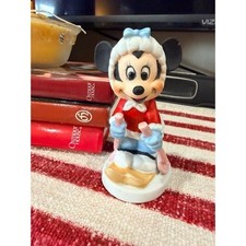 Vintage 1970s skiing Minnie picture