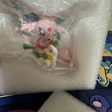 Pokemon Center Exclusive Espeon Figure Ornament - Together For The Holidays New picture