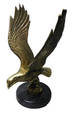 Vintage solid Brass Eagle Landing Figurine Statue Sculpture on Marble 9.5