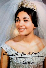 FARAH PAHLAVI (Empress Of Iran) Signed/Autographed 6x4 Photograph picture