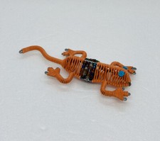 Rare 1980s Handmade Metal Wire Iguana Wrapped Art Fridge Magnet Unique Decor 31 picture