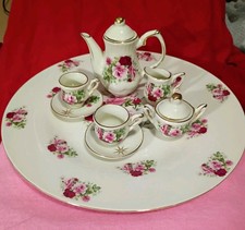 Formalities Baum Brothers 9 Piece Tea Set On A 10