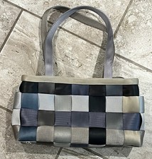 Harveys Seatbelt Bag Original Treecycle Tote Recycled Purse Neutral Gray Beige picture