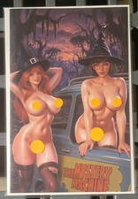 Bigg Pigg Origin Story #1 BELKA Daphne & Velma Halloween Virgin Variant - NM picture